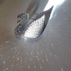 Vintage Swarovski Swan Brooch